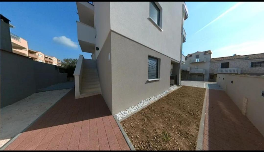 Ferienwohnung New Apartman P & B Trogir Exterior foto